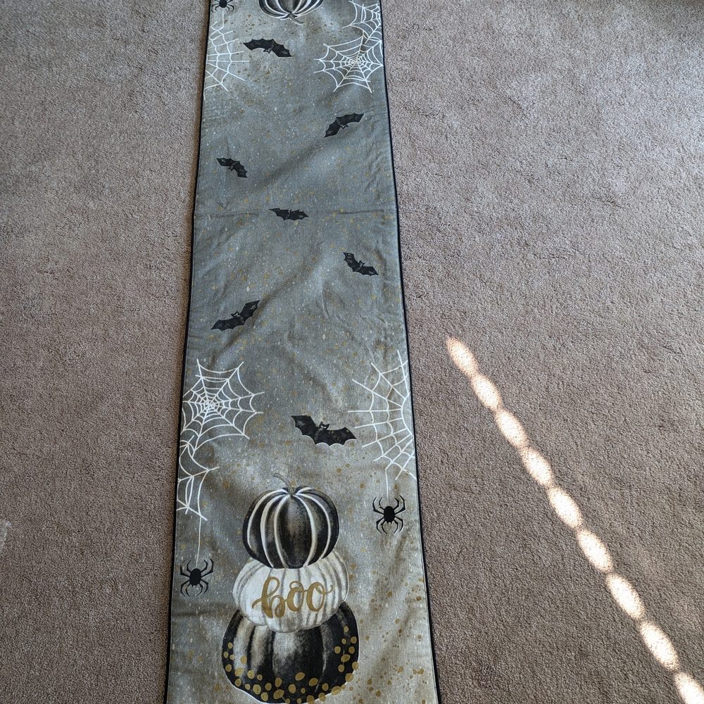 NWOT Halloween Table Runner with Pumpkins and Bats